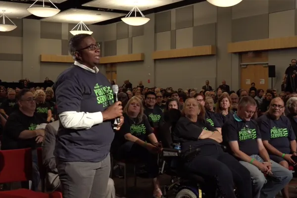 afscme-public-service-forum-audience-question.jpg